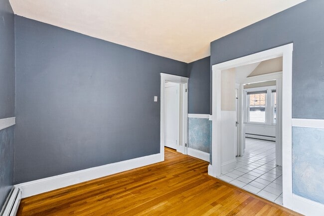 Building Photo - Bright & Comfortable North Providence Sing...