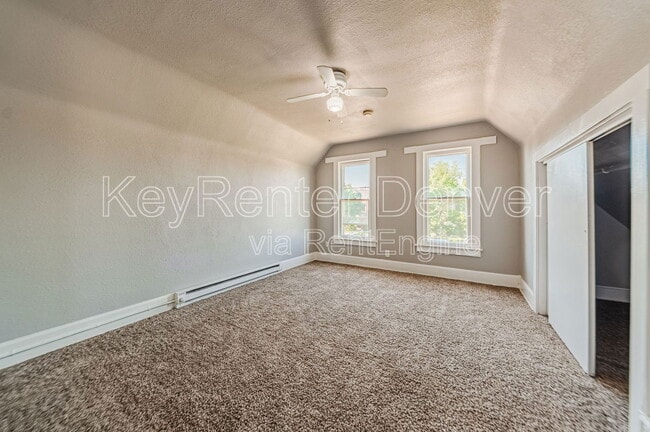 Building Photo - 929 5th St