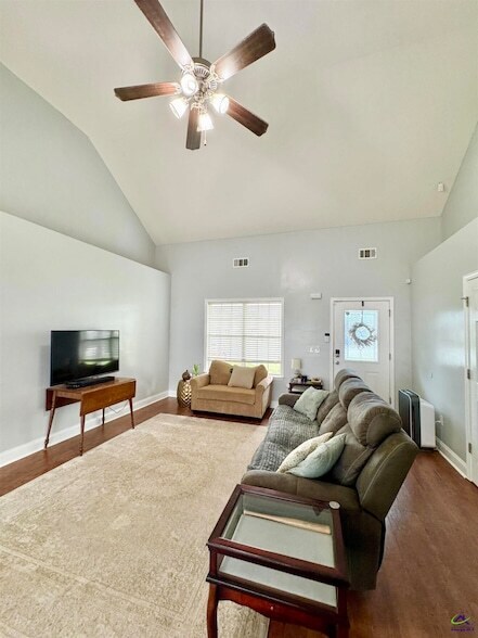 Building Photo - 508 Covington Cove