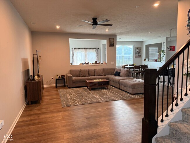 Building Photo - 6862 Sable Point Dr
