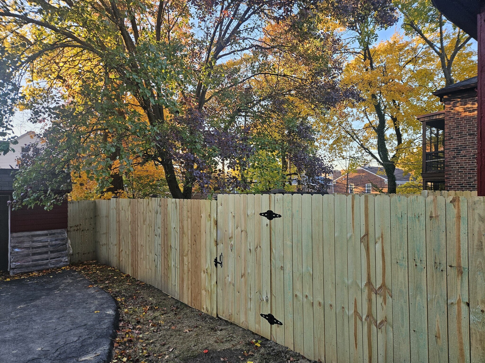 New $10 k solar lighted fence - 3520 Ingleside Rd