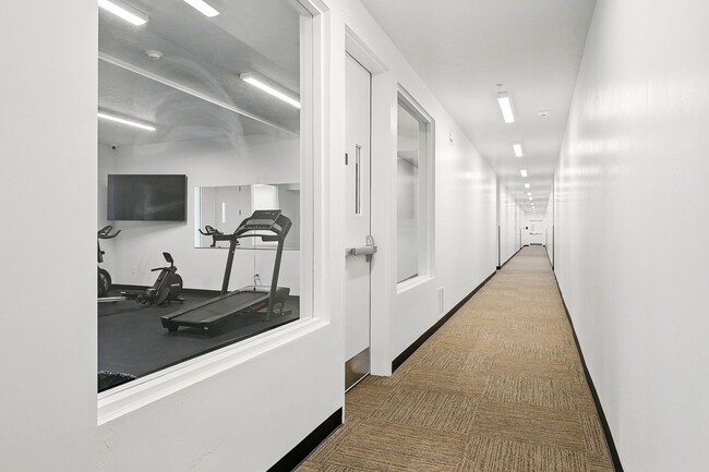 Building Photo - Harding Ave Lofts