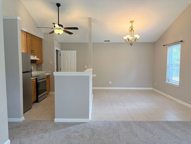 Building Photo - 2401 Mona Vista Ct