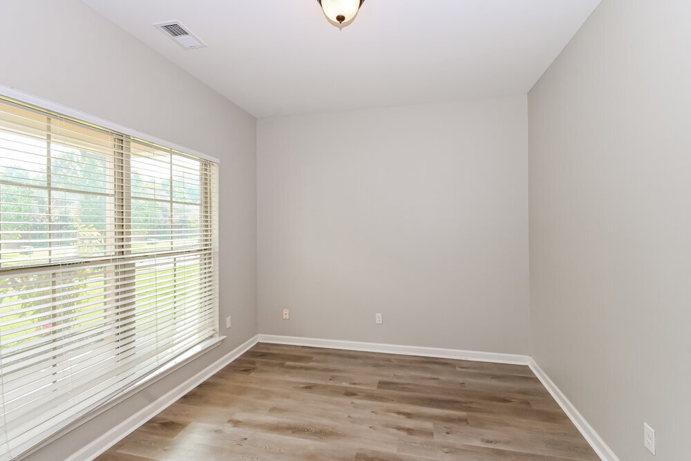 Building Photo - 6092 Vera Ln