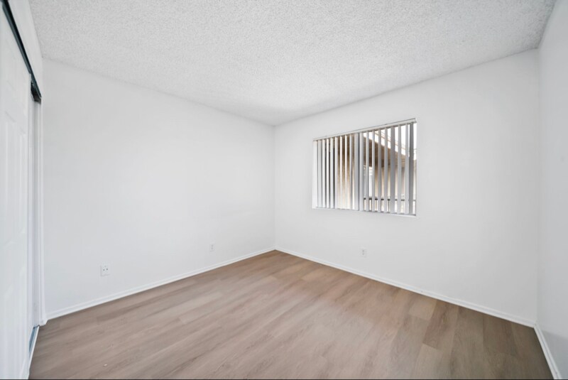 Building Photo - 1008 Rosemont Ave