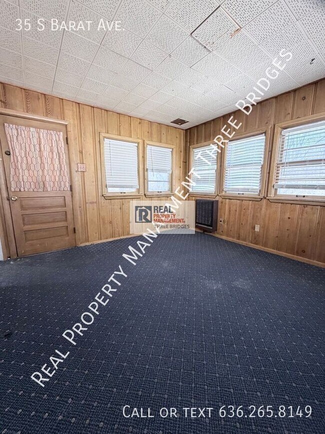 Building Photo - 35 S Barat Ave