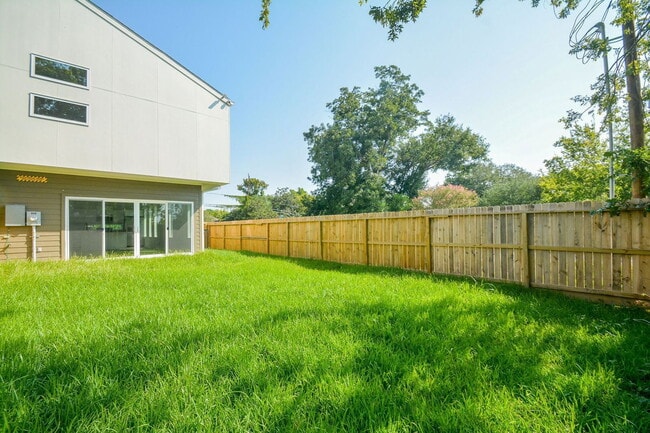 Building Photo - 4358 Clover St