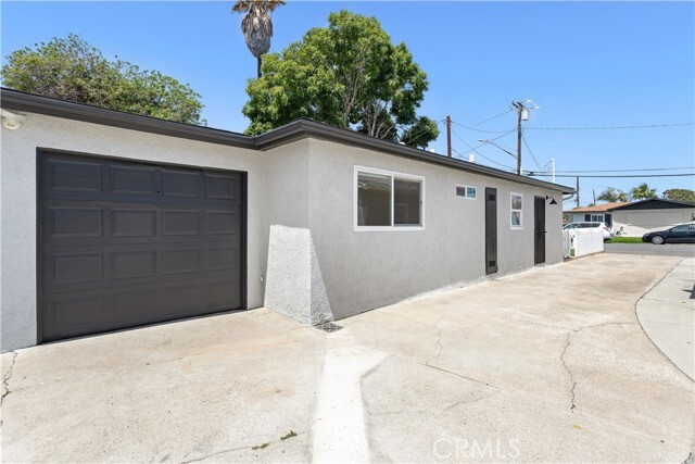 Building Photo - 18421 Patterson Ln