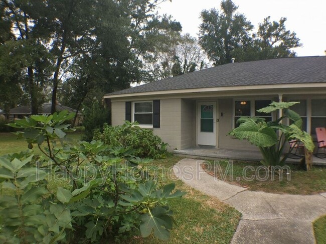 Primary Photo - 2066 St Lukes Dr