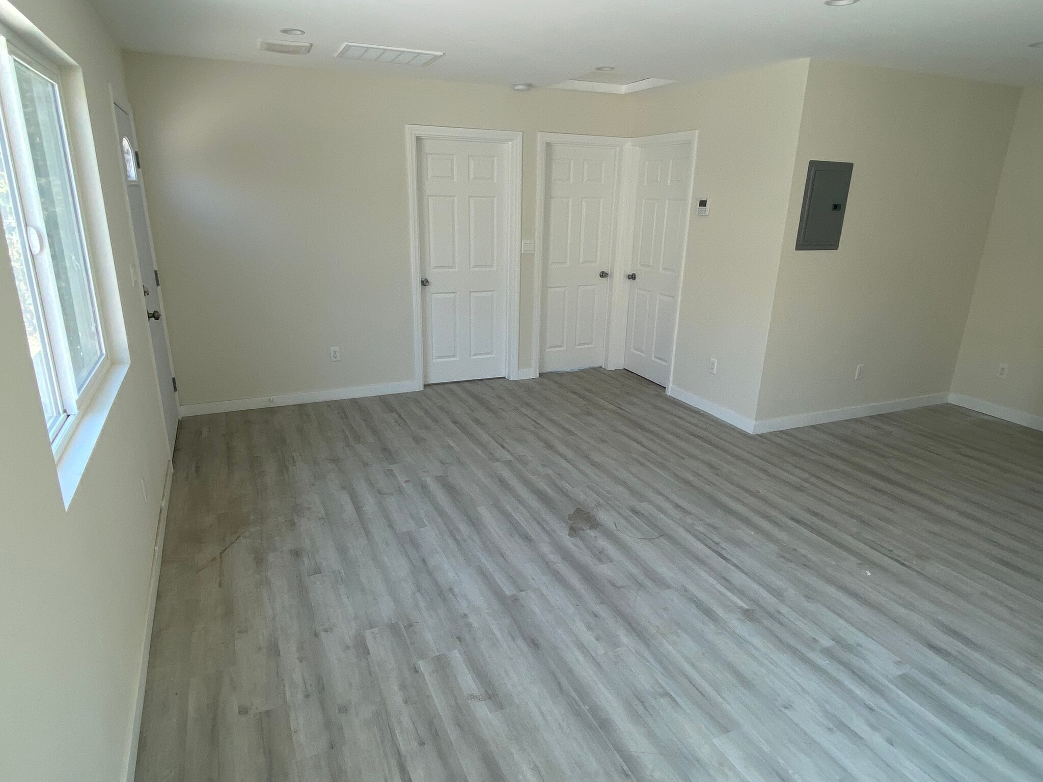 Building Photo - 19622 Bassett St