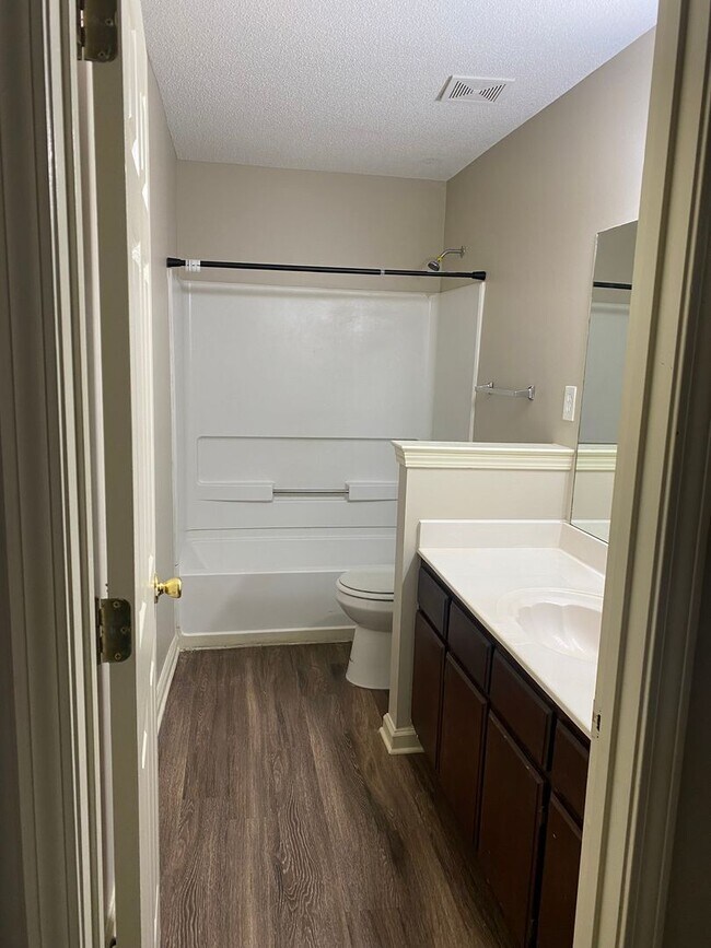 Building Photo - Cozy 3-bed, 2-bath in Horn Lake