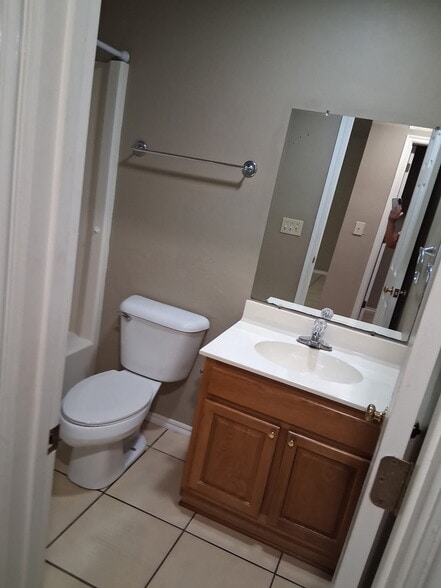 Building Photo - 111 E Sandy Creek Dr