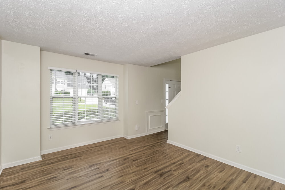 Building Photo - 3410 Sandlake Dr SW