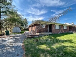 Building Photo - 2464 Tansel Rd