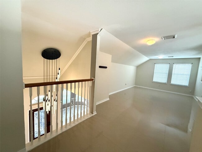 Building Photo - 11911 Timpnogos Dr