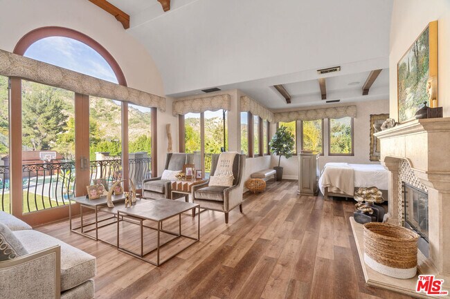 Building Photo - 17771 Cll De Palermo