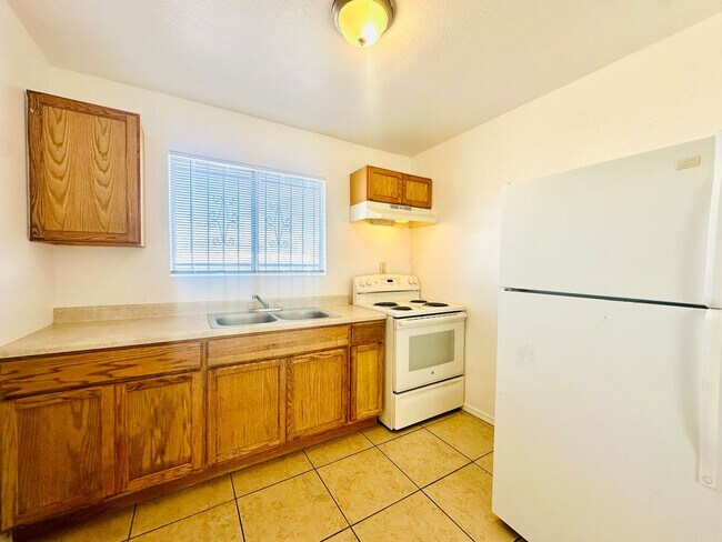 Building Photo - Alamo1185