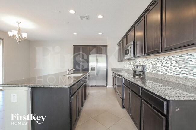 Building Photo - 12034 W Briles Rd