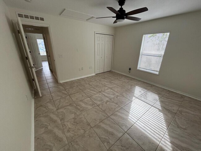 Building Photo - 3257 Helmel Ct