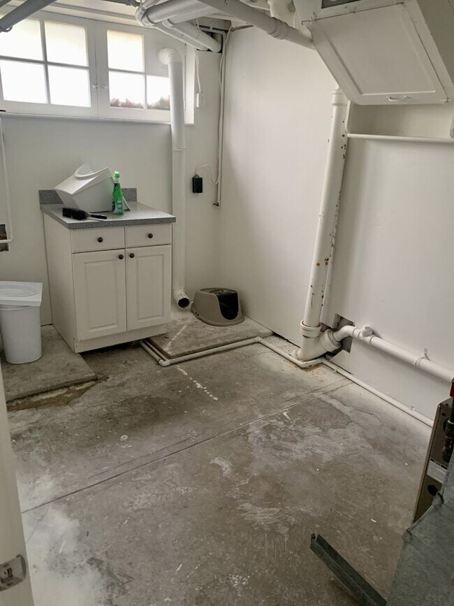 Building Photo - RES_6158LLC_DENSLEY_470