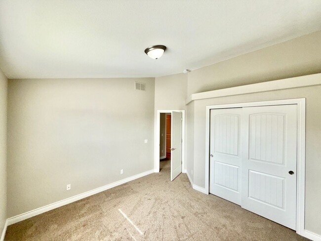 Building Photo - WELCOME HOME!