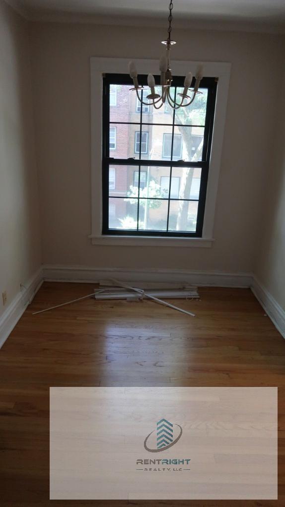 Building Photo - 2617 W Gunnison St