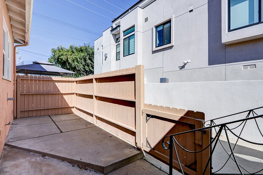 Building Photo - 2312 Grant Ave