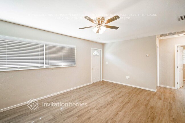 Building Photo - 415 Cheyenne Dr
