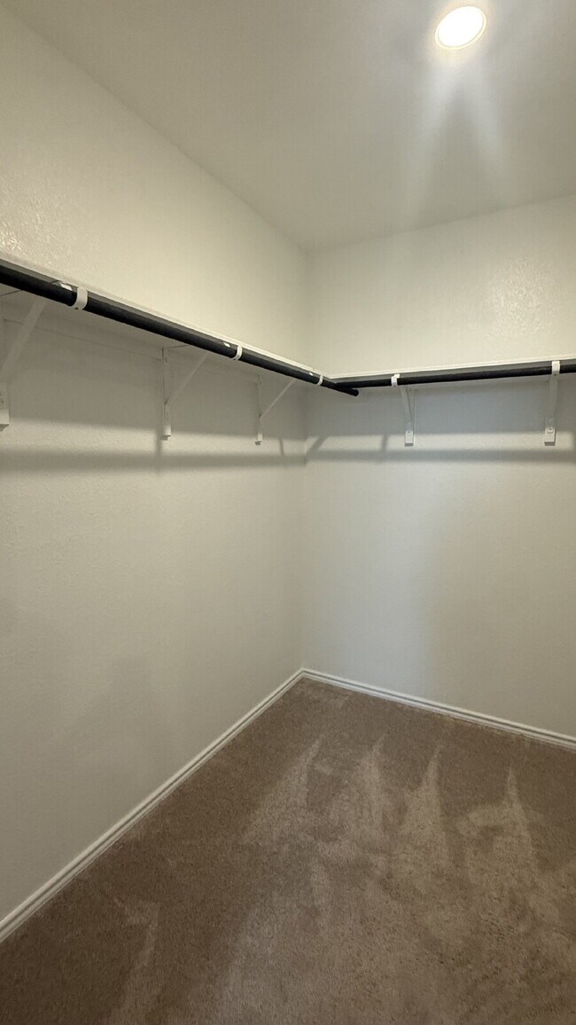 Building Photo - "Spacious 4-Bed Oasis with 2.5 Baths on Tiny Moons Way, Elgin - 2000 Sq Ft of Comfort!"  Back to ...
