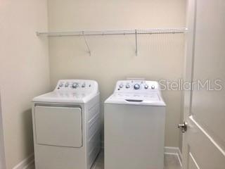 Building Photo - 9161 Cut Shot Dr