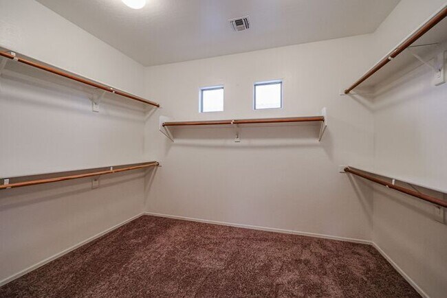 Building Photo - COMING SOON !! Spacious 4 Bed, 2.5 Bath 2 Story Home in Shadow Ridge Community/ Chandler