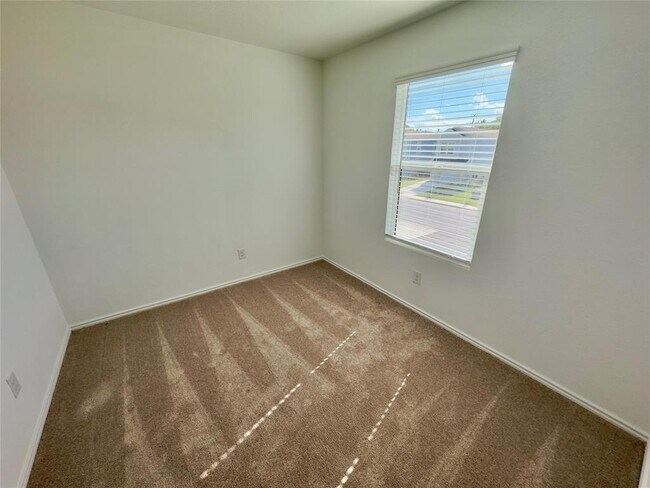 Building Photo - 60 Trinity Cir