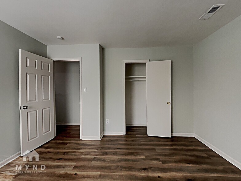 Building Photo - 3519 Misty Wood Dr