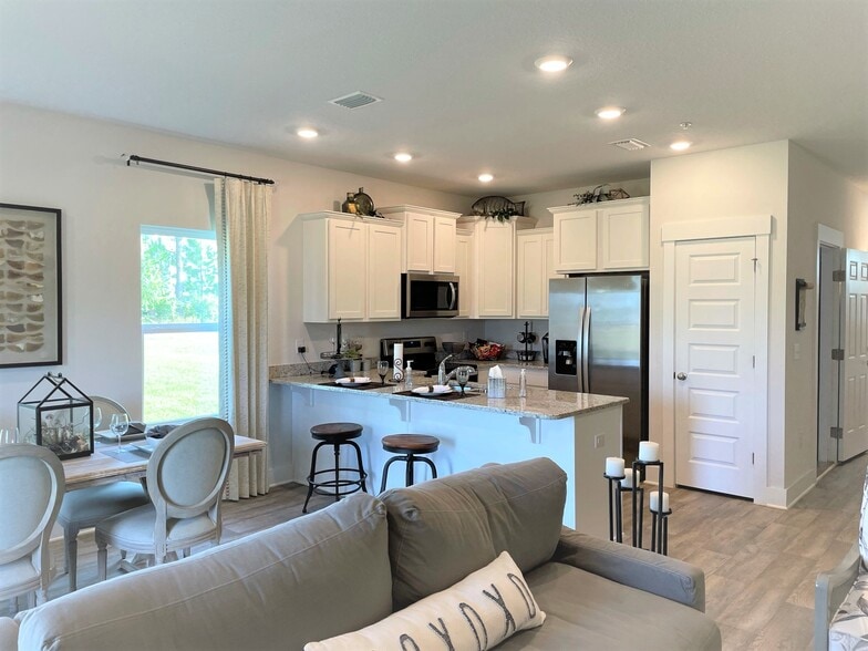 Building Photo - 9649 Nature Creek Blvd