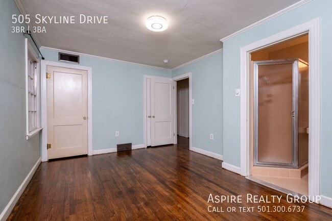 Building Photo - 505 Skyline Dr