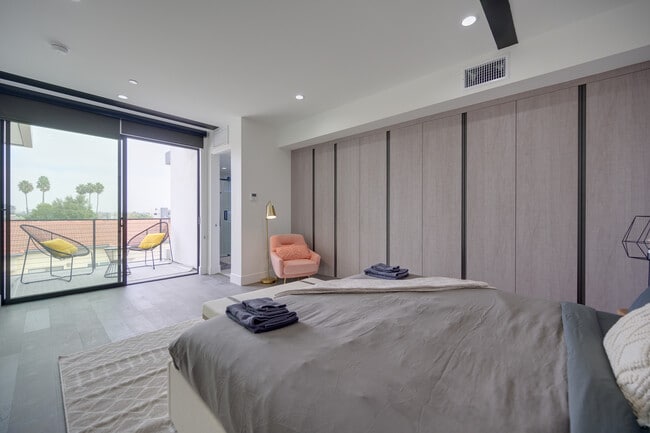 Building Photo - 4422 Riley Dr