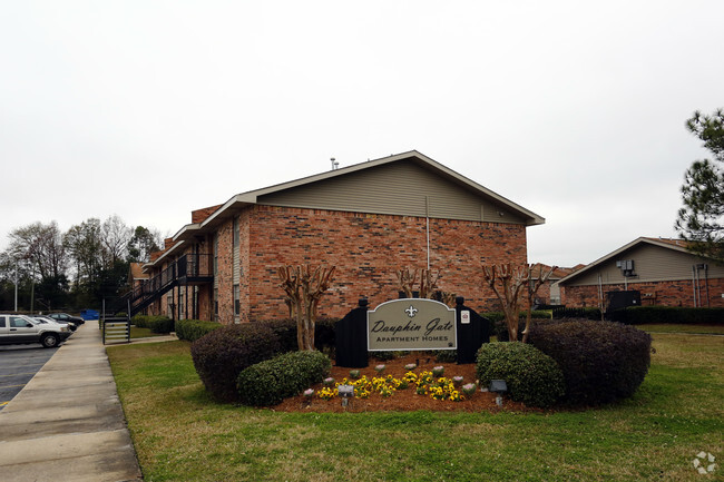 Building Photo - Dauphin Gate Apartments