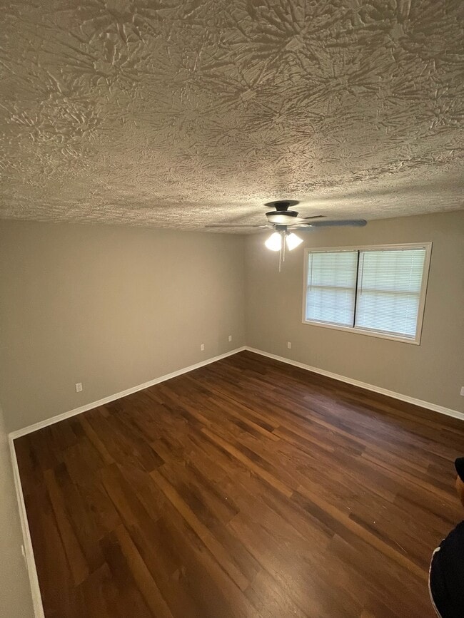 Building Photo - 119 Lambert Dr