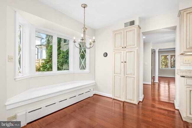 Building Photo - 2238 Meridian St