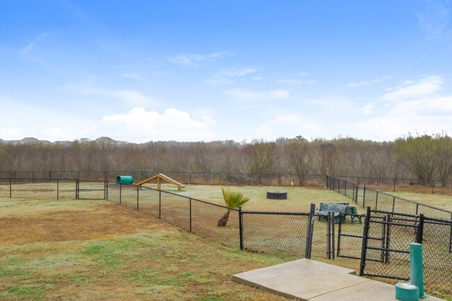 Building Photo - 11915 Cink Dr