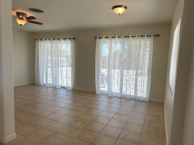 Building Photo - 44900 Rubidoux St