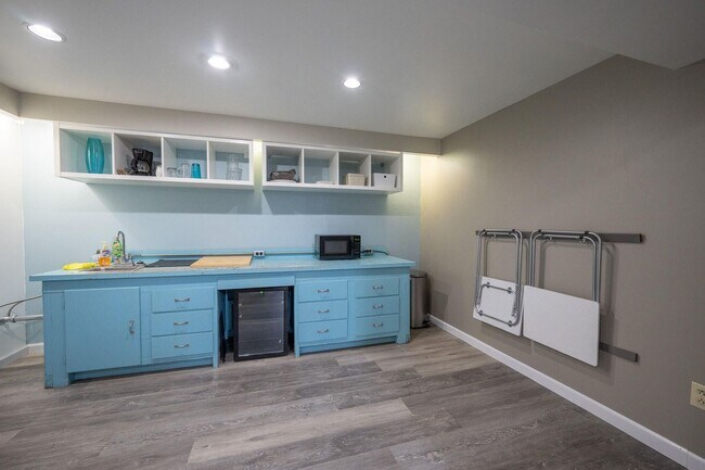 Building Photo - Charming Home in Valley View Gardens