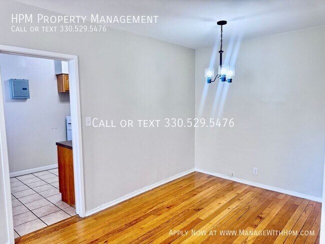 Building Photo - 3270 Warrensville Center Rd