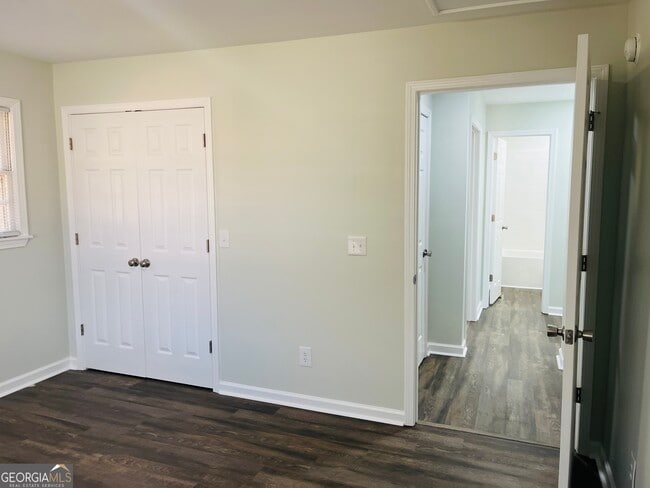 Building Photo - 60 W Washington St