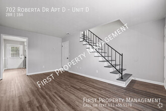 Building Photo - $400 Off A Month' Rent: 2Bed/1Bath Apartme...