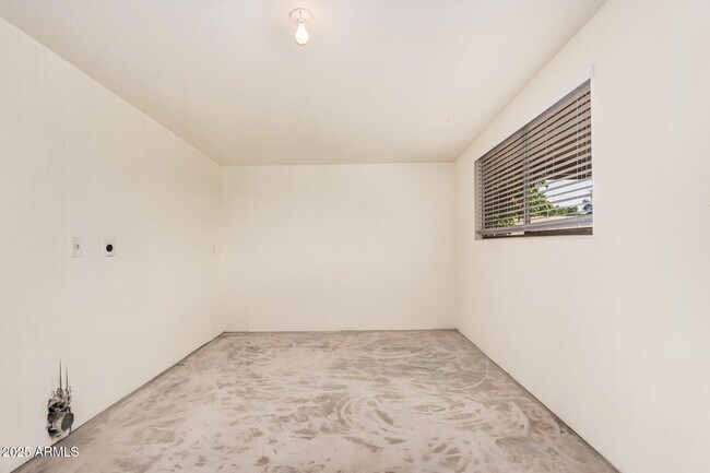 Building Photo - 2409 W Cortez St