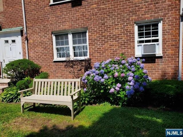 Building Photo - 100 Huguenot Ave