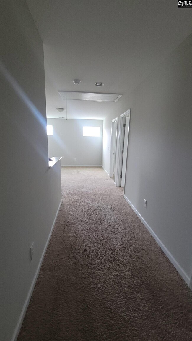 Building Photo - 601 Teaberry Dr