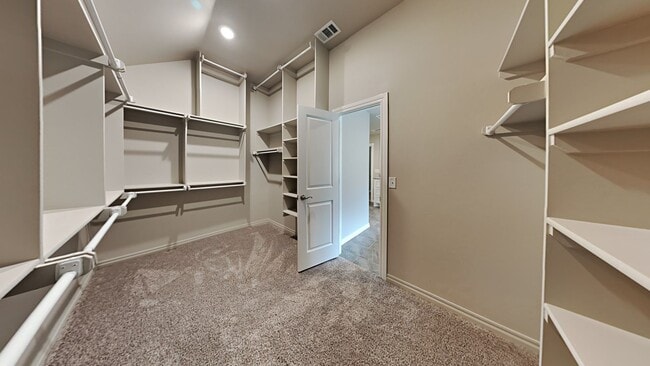 Building Photo - Spectacular 3 Bedroom 2 Bathroom Home in Britton Farms (Yukon Schools)