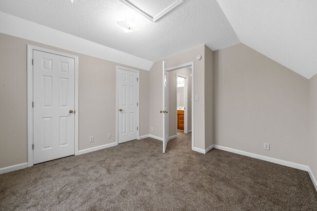Building Photo - 3 Bedroom Pet friendly Home For Rent Near ...
